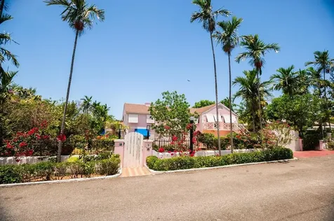 Sunset Drive New Providence Paradise Island BS