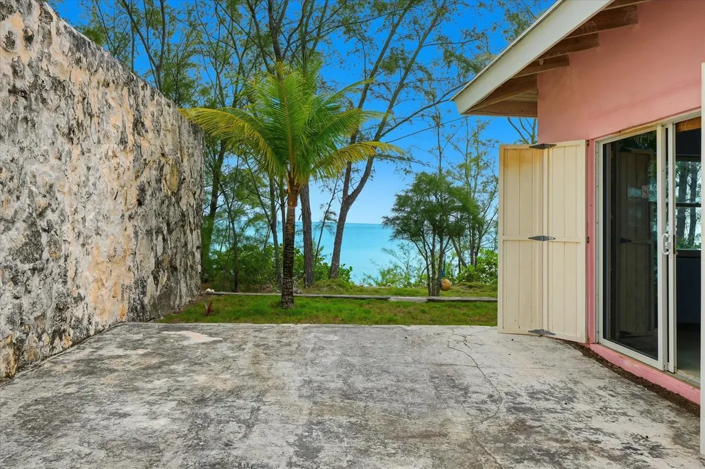 Timeless Stone Cottage Eleuthera BS