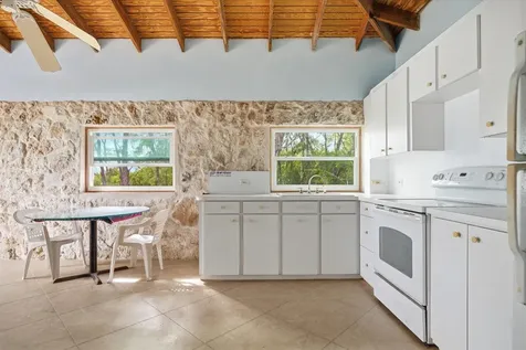 Timeless Stone Cottage Eleuthera BS