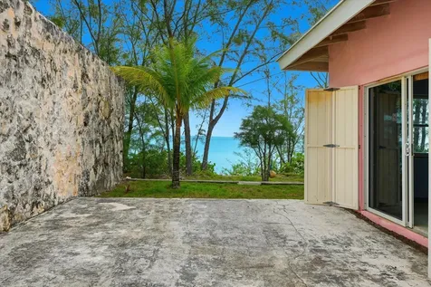 Timeless Stone Cottage Eleuthera BS