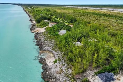 Timeless Stone Cottage Eleuthera BS