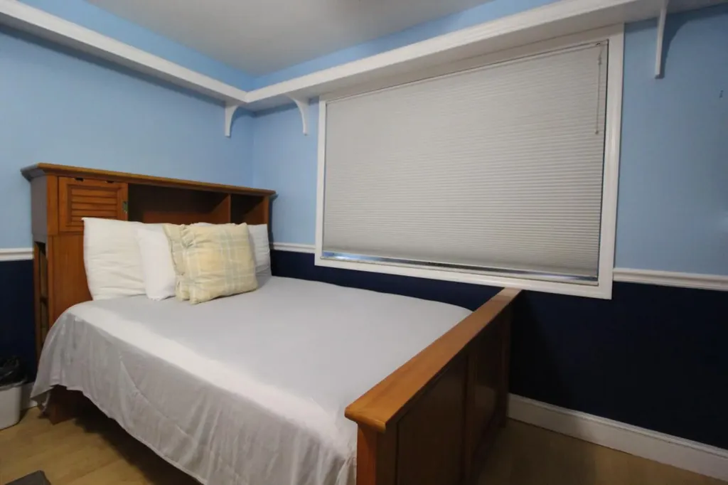 17/18 Abbey Court Grand Bahama Freeport BS