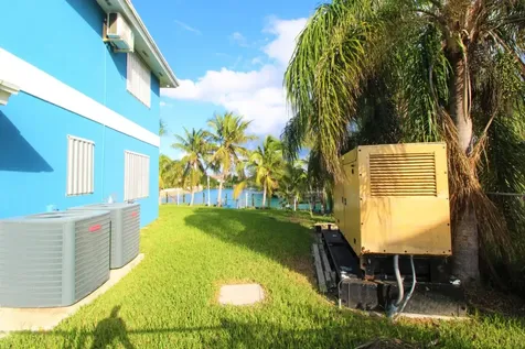 17/18 Abbey Court Grand Bahama Freeport BS