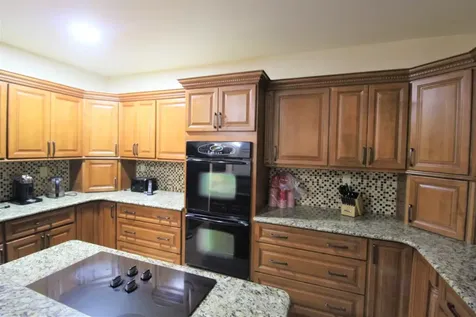 17/18 Abbey Court Grand Bahama Freeport BS