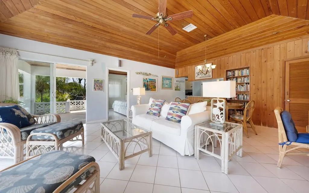 Tropical Impluse Banks Road Eleuthera BS