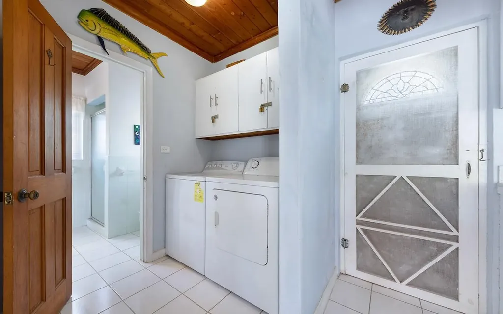 Tropical Impluse Banks Road Eleuthera BS