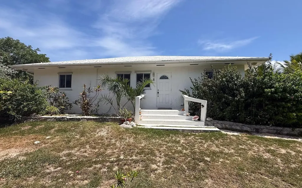 Tropical Impluse Banks Road Eleuthera BS