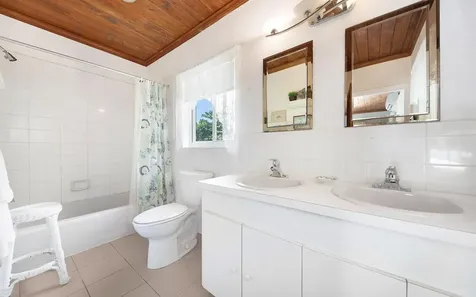 Tropical Impluse Banks Road Eleuthera BS