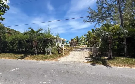 Tropical Impluse Banks Road Eleuthera BS