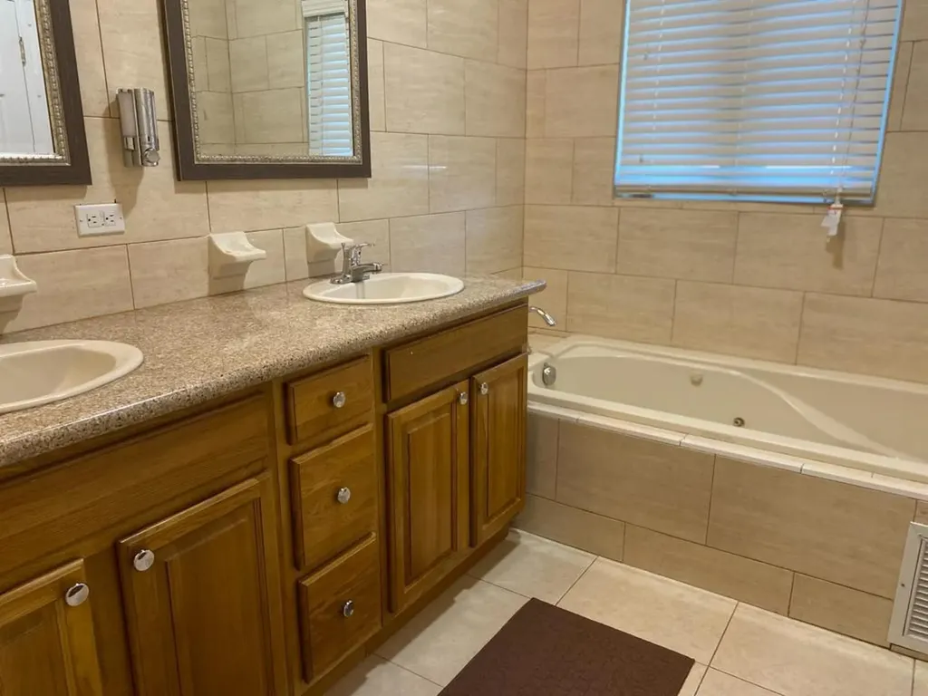 Milmar Townhouses New Providence Paradise Island BS