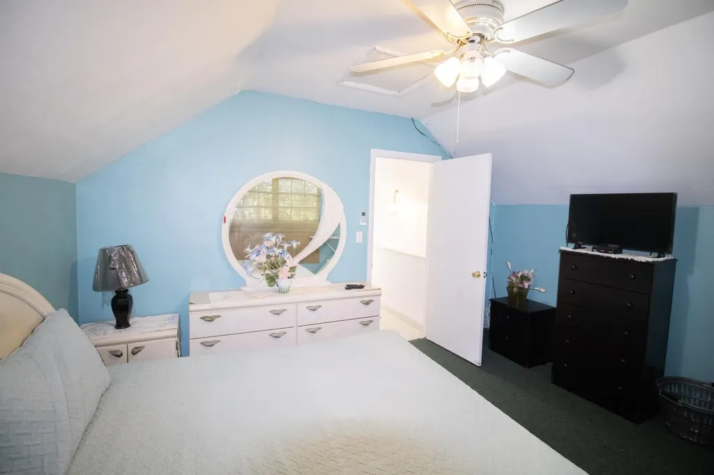 Misty Flowers Close New Providence Paradise Island BS