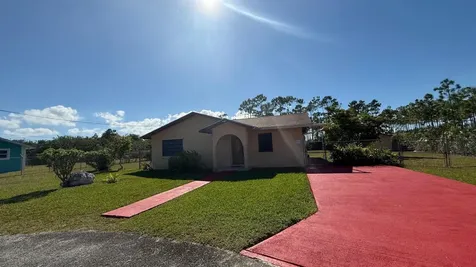 Wrexham Drive 6 Grand Bahama Freeport BS