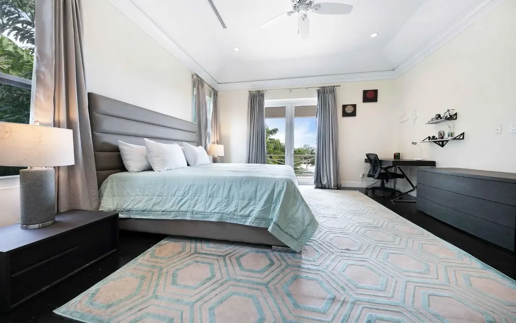 15 Bay Creek Drive New Providence Paradise Island BS