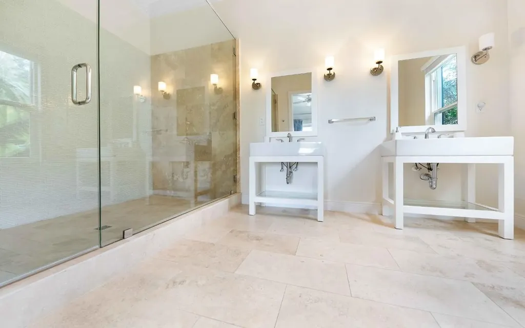 15 Bay Creek Drive New Providence Paradise Island BS