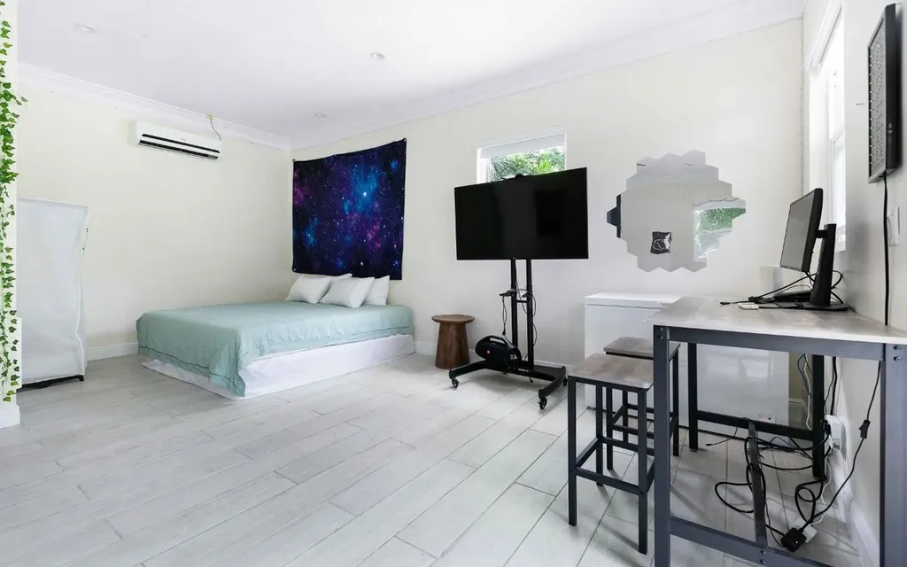 15 Bay Creek Drive New Providence Paradise Island BS