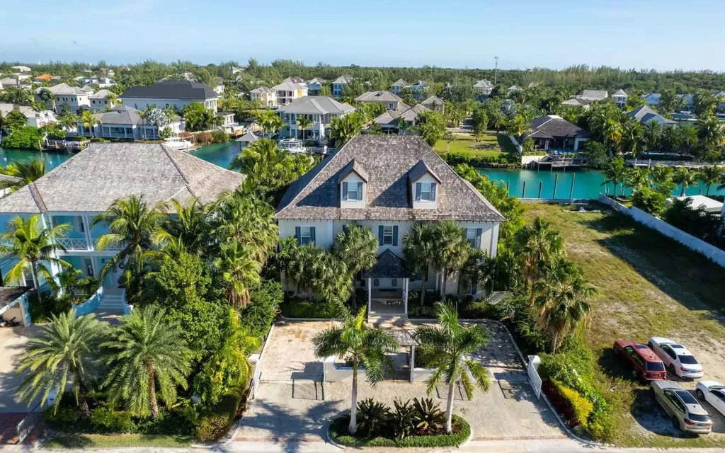15 Bay Creek Drive New Providence Paradise Island BS