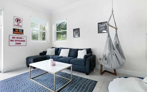 15 Bay Creek Drive New Providence Paradise Island BS