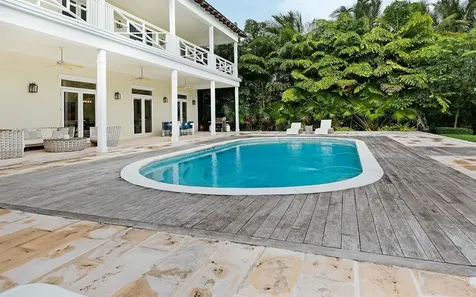 15 Bay Creek Drive New Providence Paradise Island BS