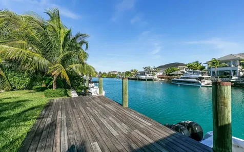 15 Bay Creek Drive New Providence Paradise Island BS