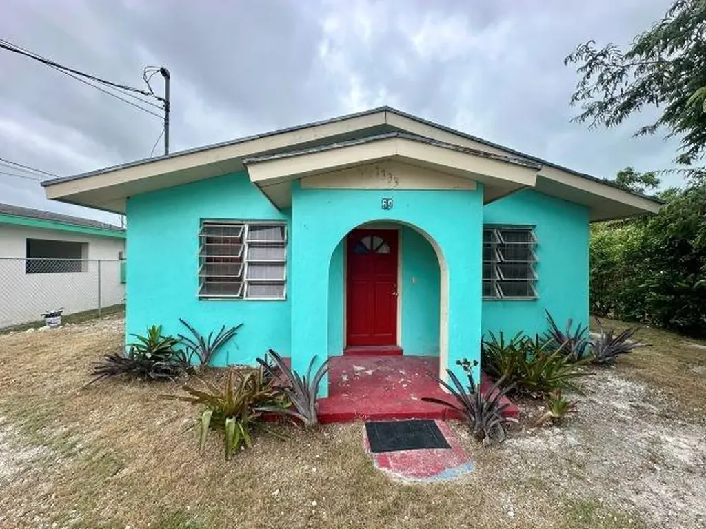 Pinewood Subdivision New Providence Paradise Island BS