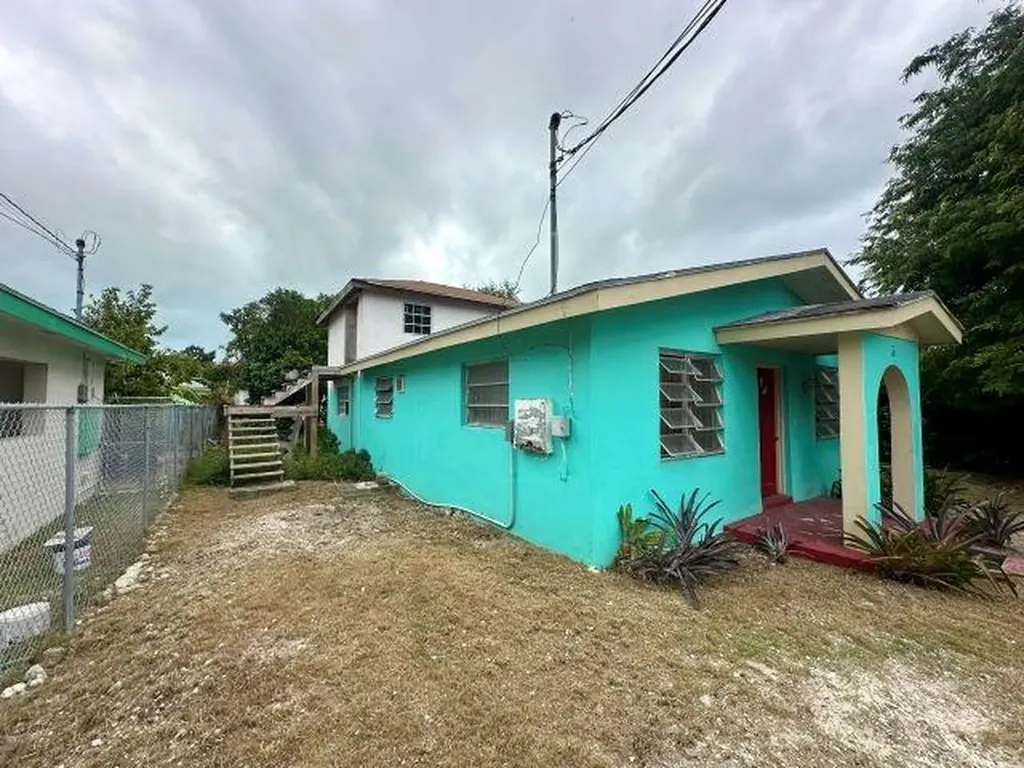 Pinewood Subdivision New Providence Paradise Island BS