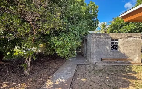 Queen's Hghway Deep Creek Eleuthera BS