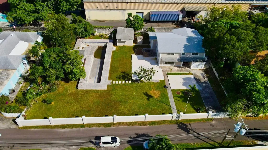 Retirement Road New Providence Paradise Island BS