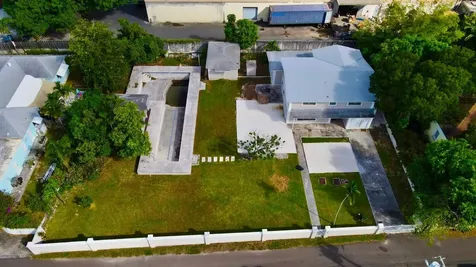 Retirement Road New Providence Paradise Island BS