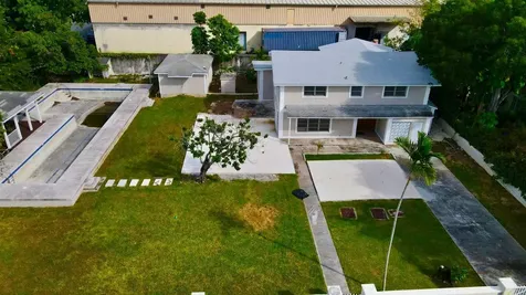 Retirement Road New Providence Paradise Island BS