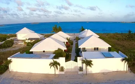 Guanahani Estate San Salvador BS