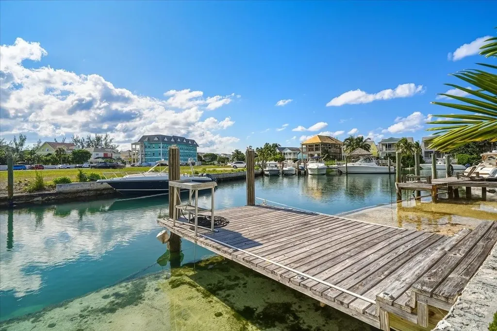 #9 Kingfisher Island New Providence Paradise Island BS