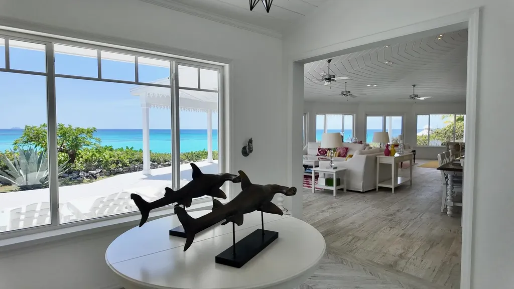 White Nights Two San Salvador BS