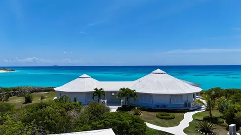 White Nights Two San Salvador BS