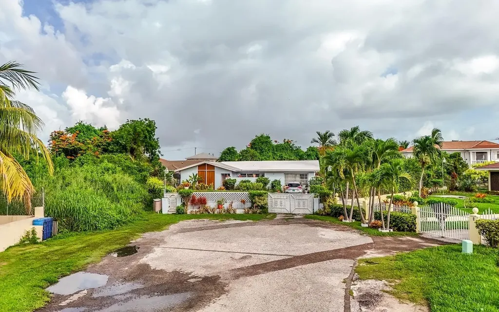 Spence Close Lot 19 Abaco BS