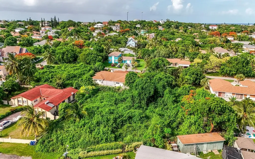 Spence Close Lot 19 New Providence Paradise Island BS