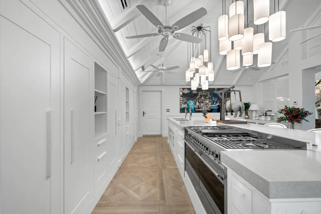 Columbia Road New Providence Paradise Island BS