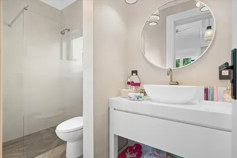 Columbia Road New Providence Paradise Island BS