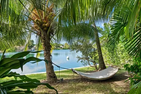 Columbia Road New Providence Paradise Island BS