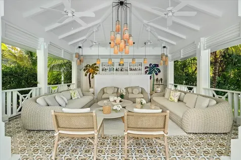 Columbia Road New Providence Paradise Island BS