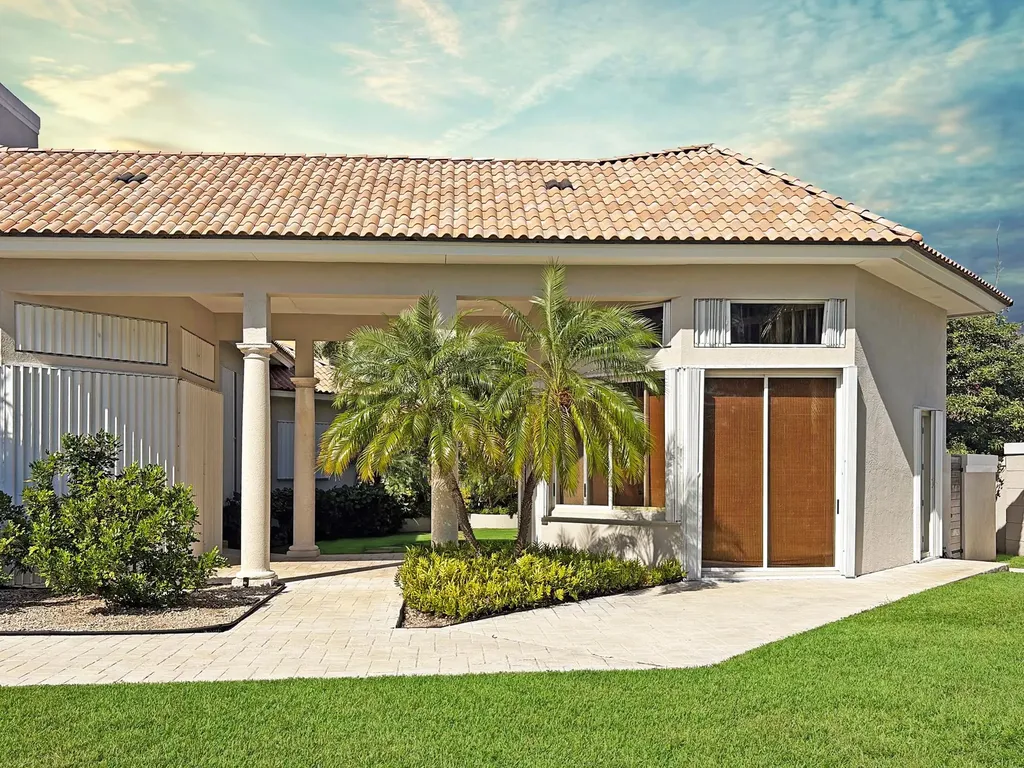 Spanish Main Drive 16 Grand Bahama Freeport BS