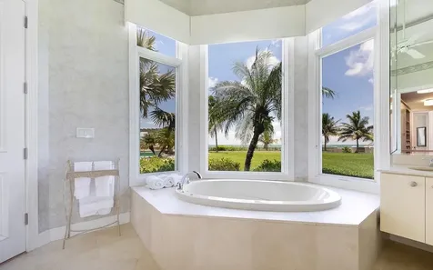 Spanish Main Drive 16 Grand Bahama Freeport BS