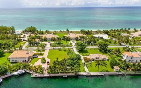 Spanish Main Drive 16 Grand Bahama Freeport BS