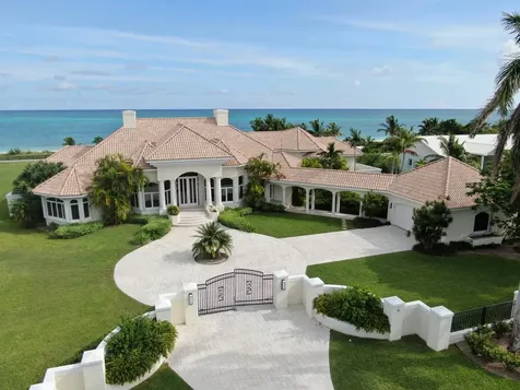 Spanish Main Drive 15 & 74 Grand Bahama Freeport BS