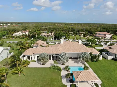 Spanish Main Drive 15 & 74 Grand Bahama Freeport BS