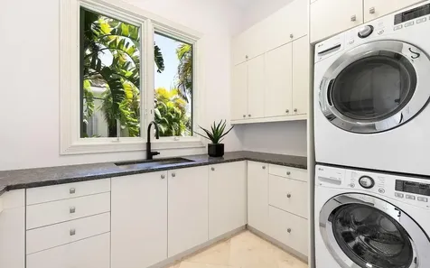 Spanish Main Drive 15 & 74 Grand Bahama Freeport BS