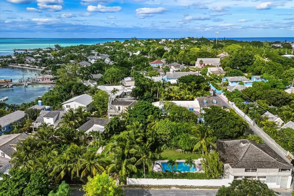 The Convent House Eleuthera BS