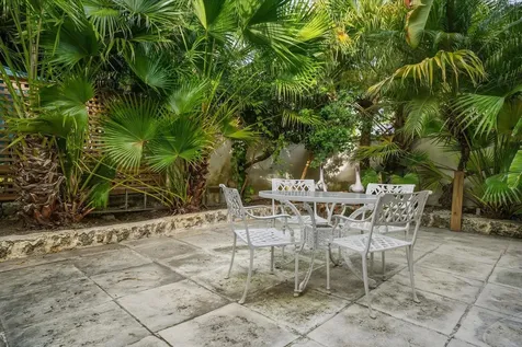 The Convent House Eleuthera BS