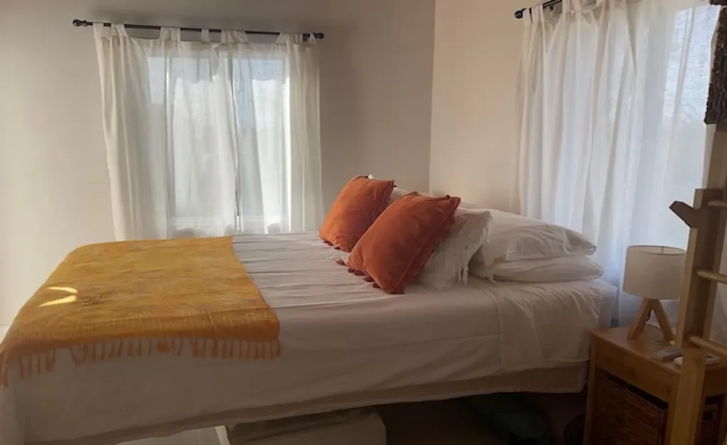 Wemyss Beachfront Cottage Long Island BS