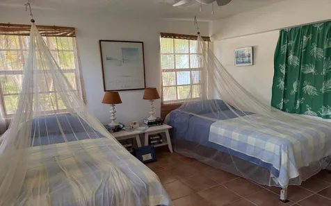 Litvak Estate, Deep Creek Andros BS