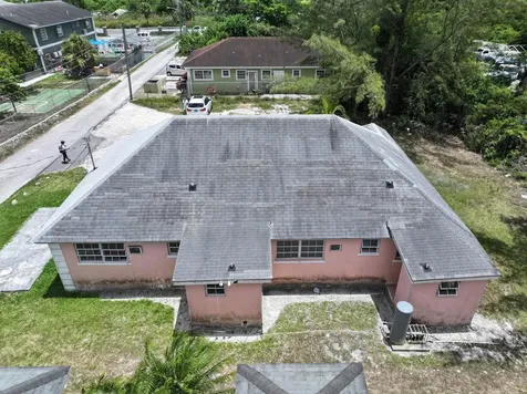 L H Cox Close New Providence Paradise Island BS